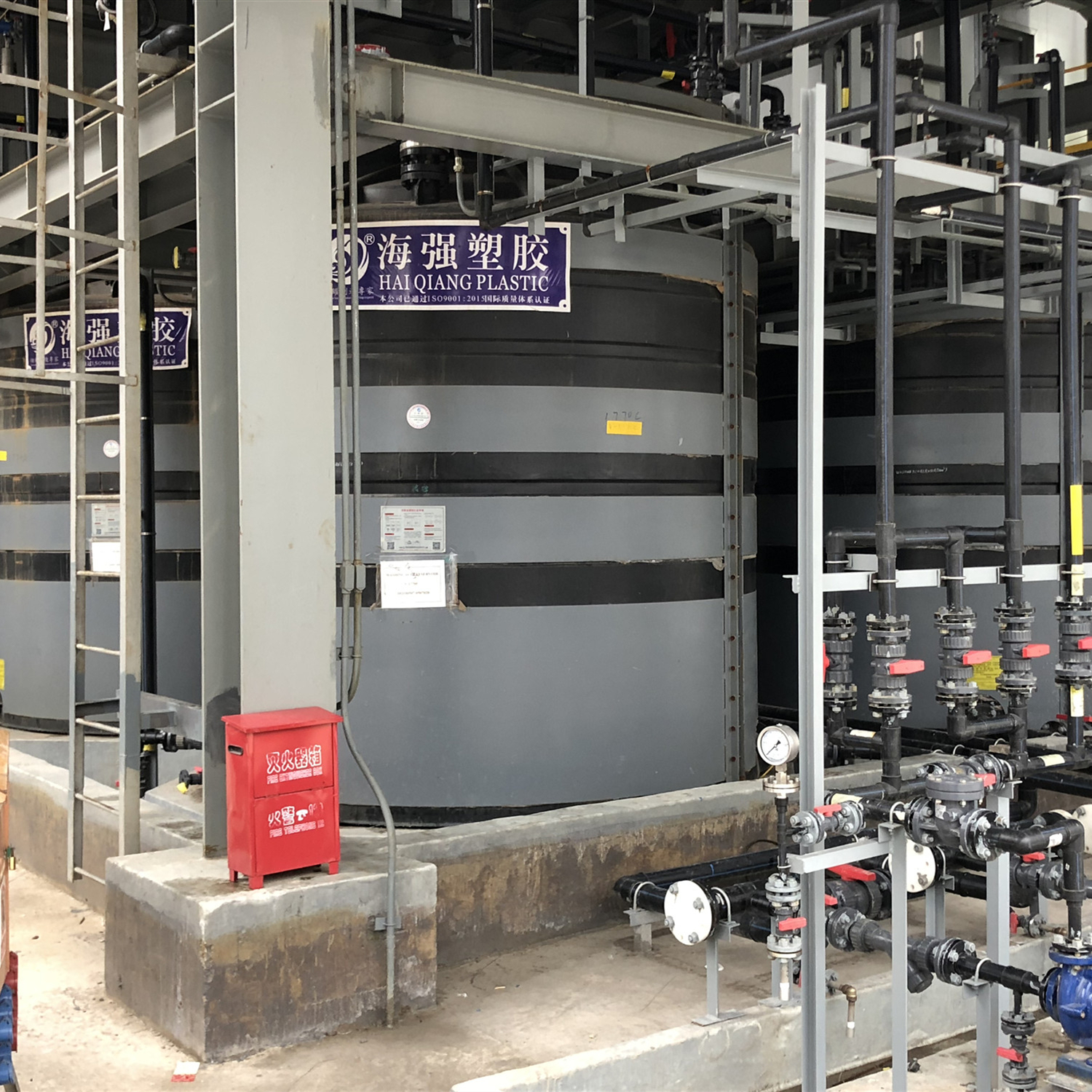 雙氧水儲罐的進(jìn)料、出料
